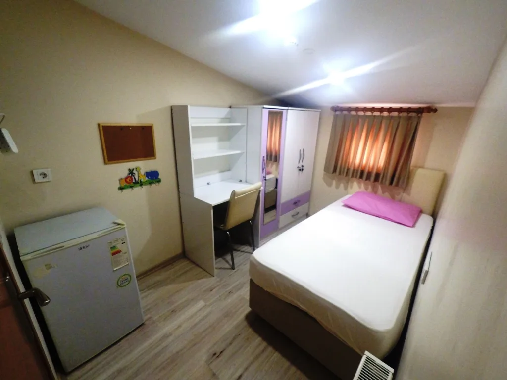 Bakırköy Elit Kız Öğrenci Yurdu — Bakırköy (Kartaltepe)